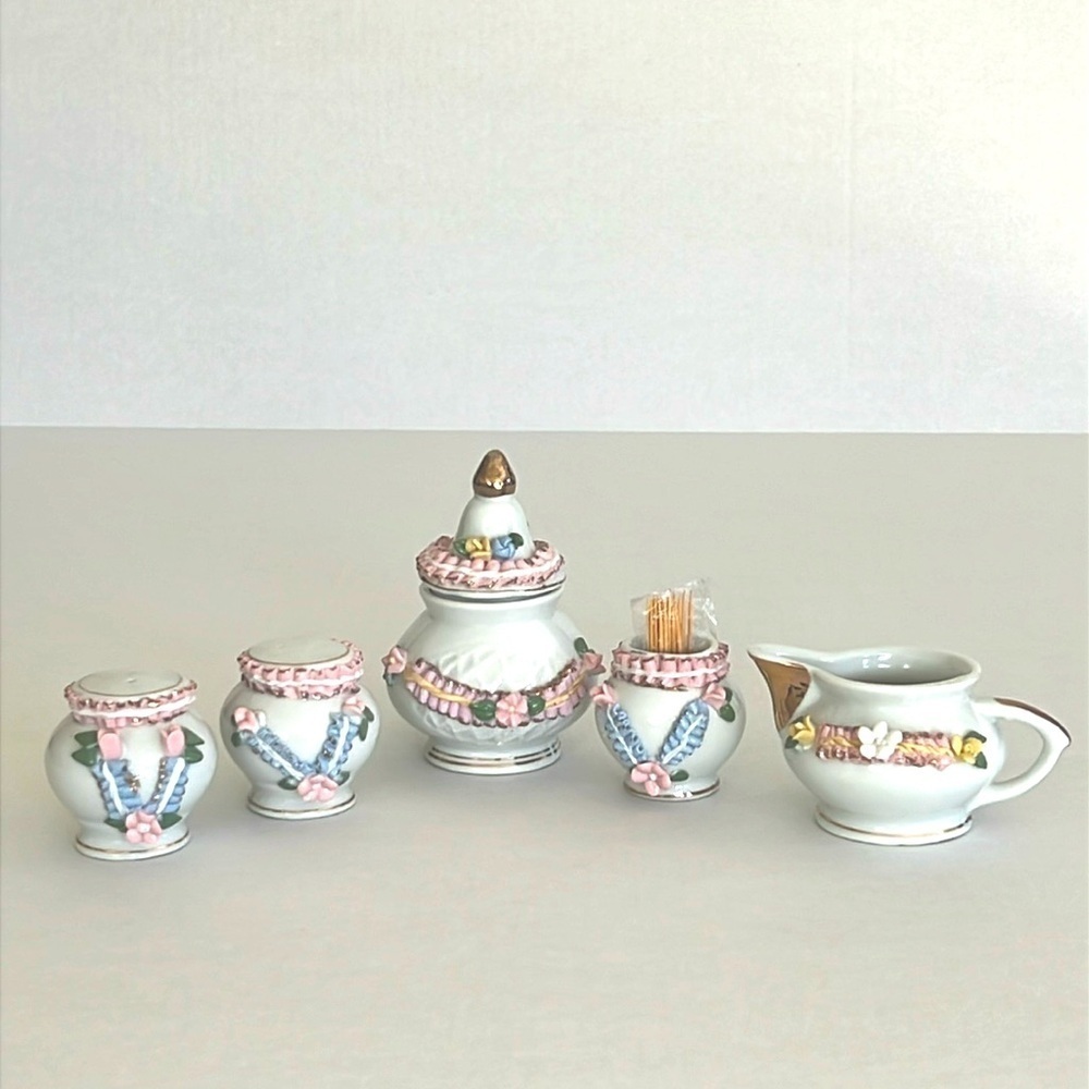 Rose Garden Porcelain Tabletop Serving Condiments Set/5 Pieces Creamer Shakers